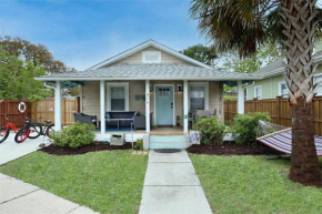 1 Block From Beach & Boardwalk FREE PARKING Great Porch